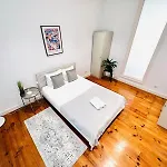 87 Center Flat Ideal For Groups And Families *