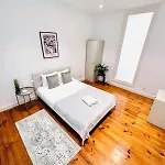 87 Center Flat Ideal For Groups And Families Апартаменты Лиссабон