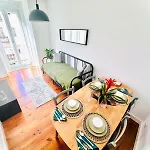 87 Center Flat Ideal For Groups And Families Лиссабон