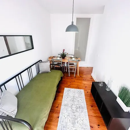 87 Center Flat Ideal For Groups And Families Апартаменты