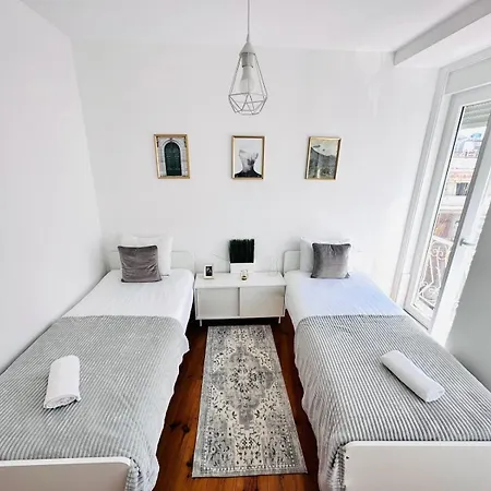 Апартаменты 87 Center Flat Ideal For Groups And Families Лиссабон