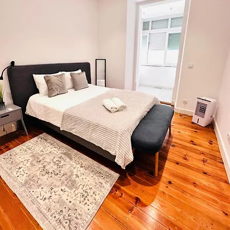 87 Center Flat Ideal For Groups And Families