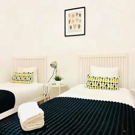 87 Center Flat Ideal For Groups And Families Lägenhet Lisboa