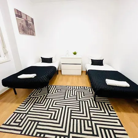 87 Center Flat Ideal For Groups And Families Lägenhet Lisboa