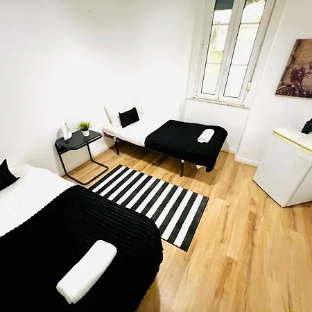 87 Center Flat Ideal For Groups And Families Lägenhet *