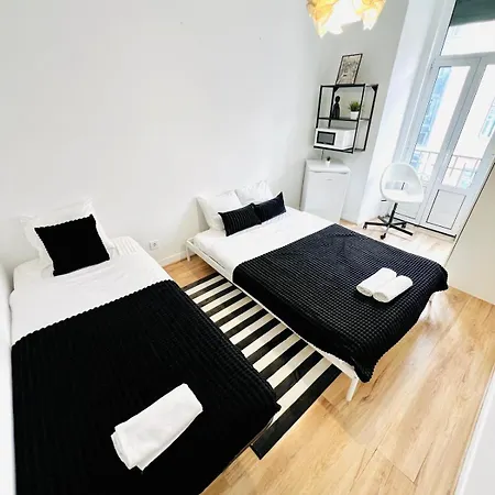 87 Center Flat Ideal For Groups And Families Appartamento *