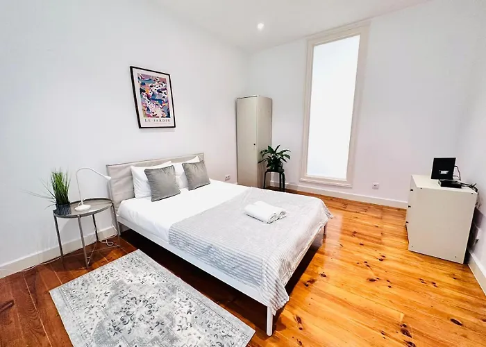 87 Center Flat Ideal For Groups And Families