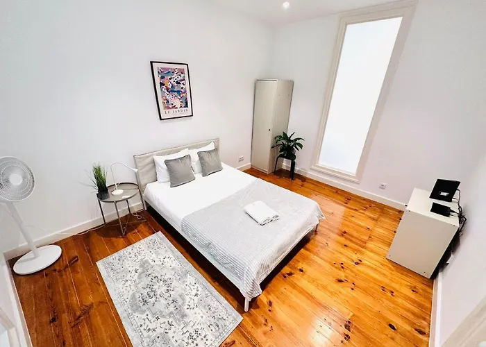 87 Center Flat Ideal For Groups And Families Apartament Lizbona