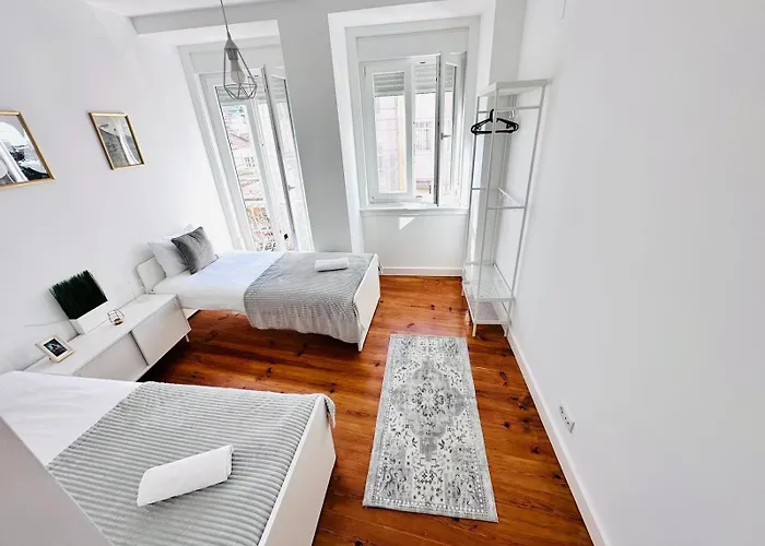 87 Center Flat Ideal For Groups And Families