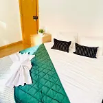 87 Center Flat Ideal For Groups And Families Апартаменти