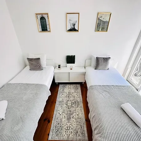 Apartment 87 Center Flat Ideal For Groups And Families