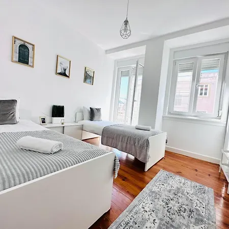 87 Center Flat Ideal For Groups And Families Apartment *